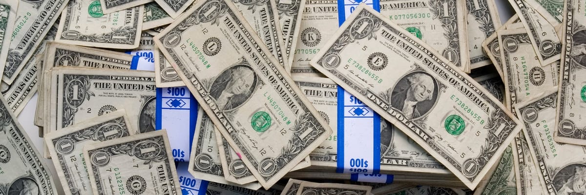 dolares en fajos