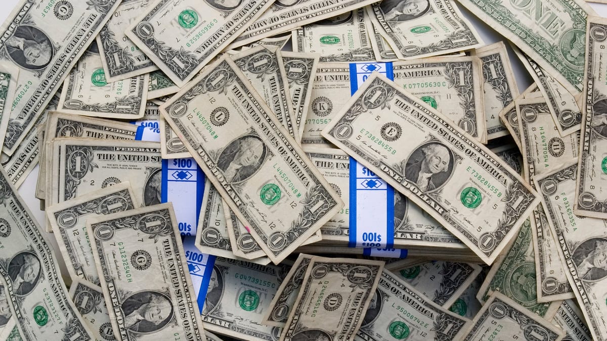 dolares en fajos